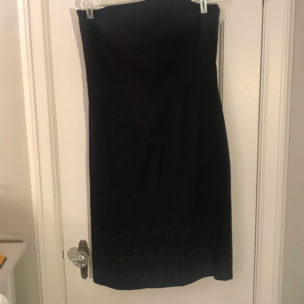 Beautiful strapless dress with eyelet like detail